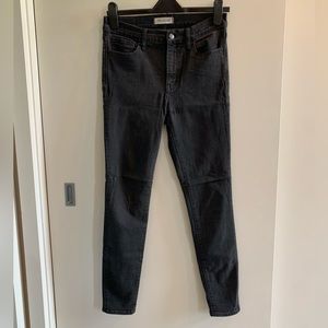 Black road-tripper jean